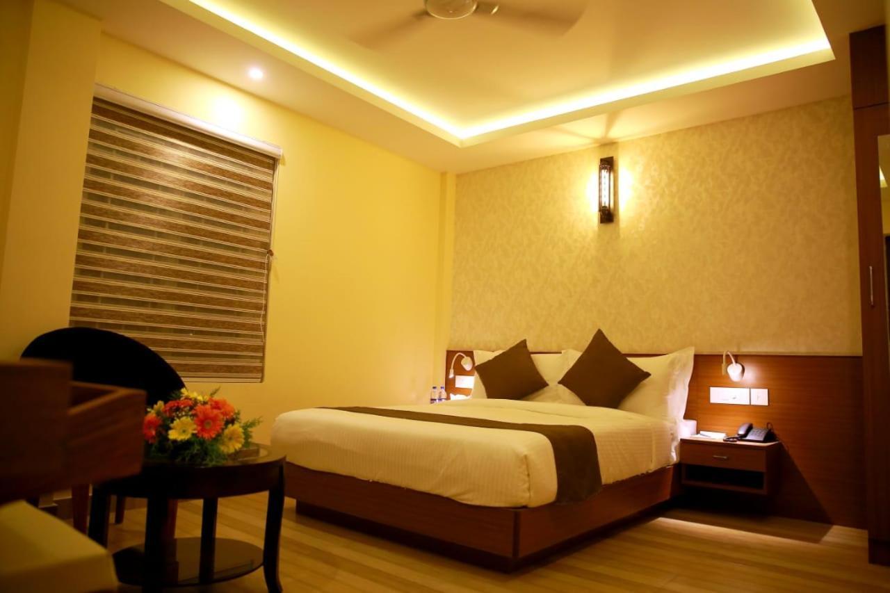 D'Chandelier Kochi Exterior photo