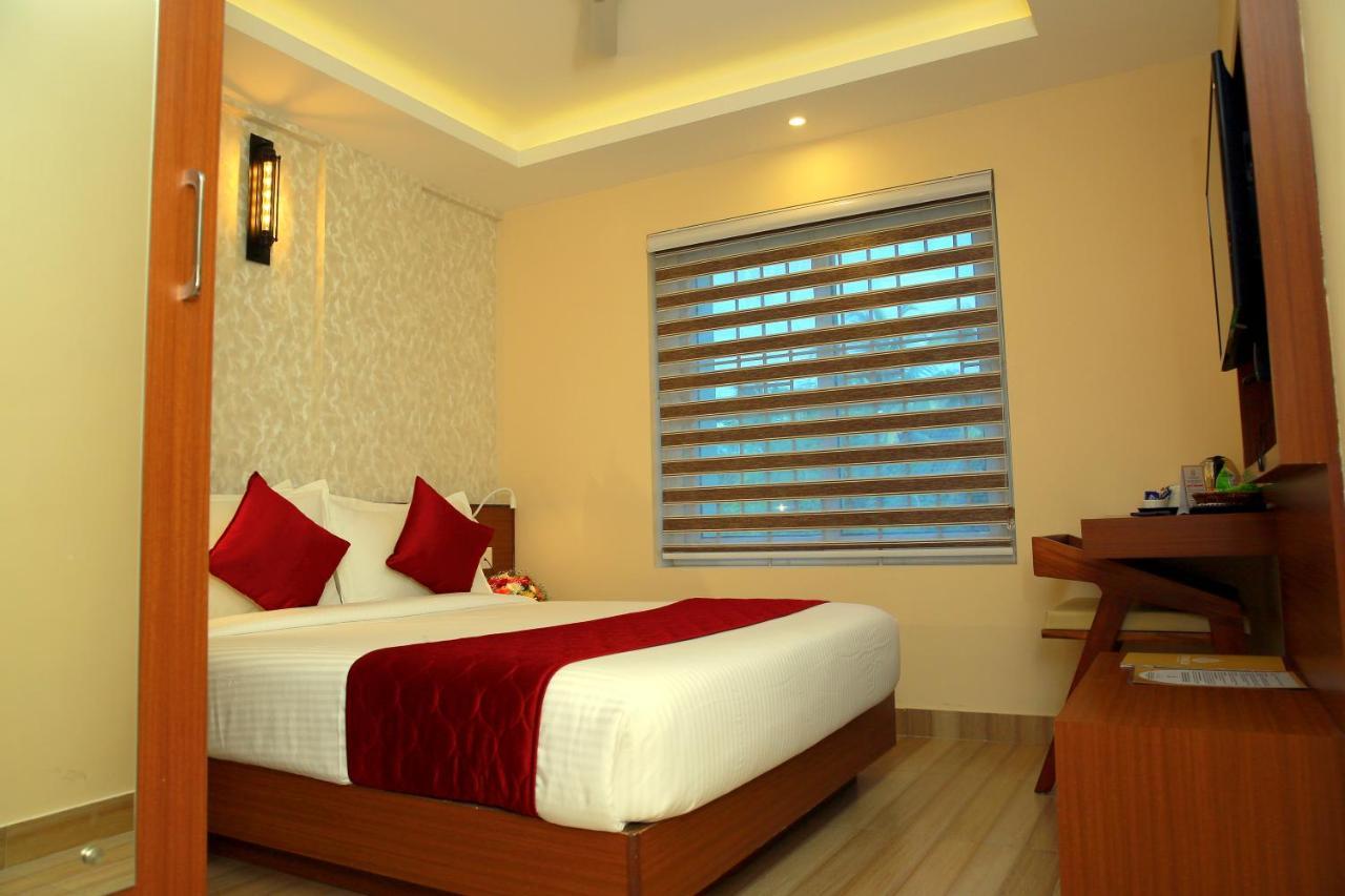 D'Chandelier Kochi Exterior photo